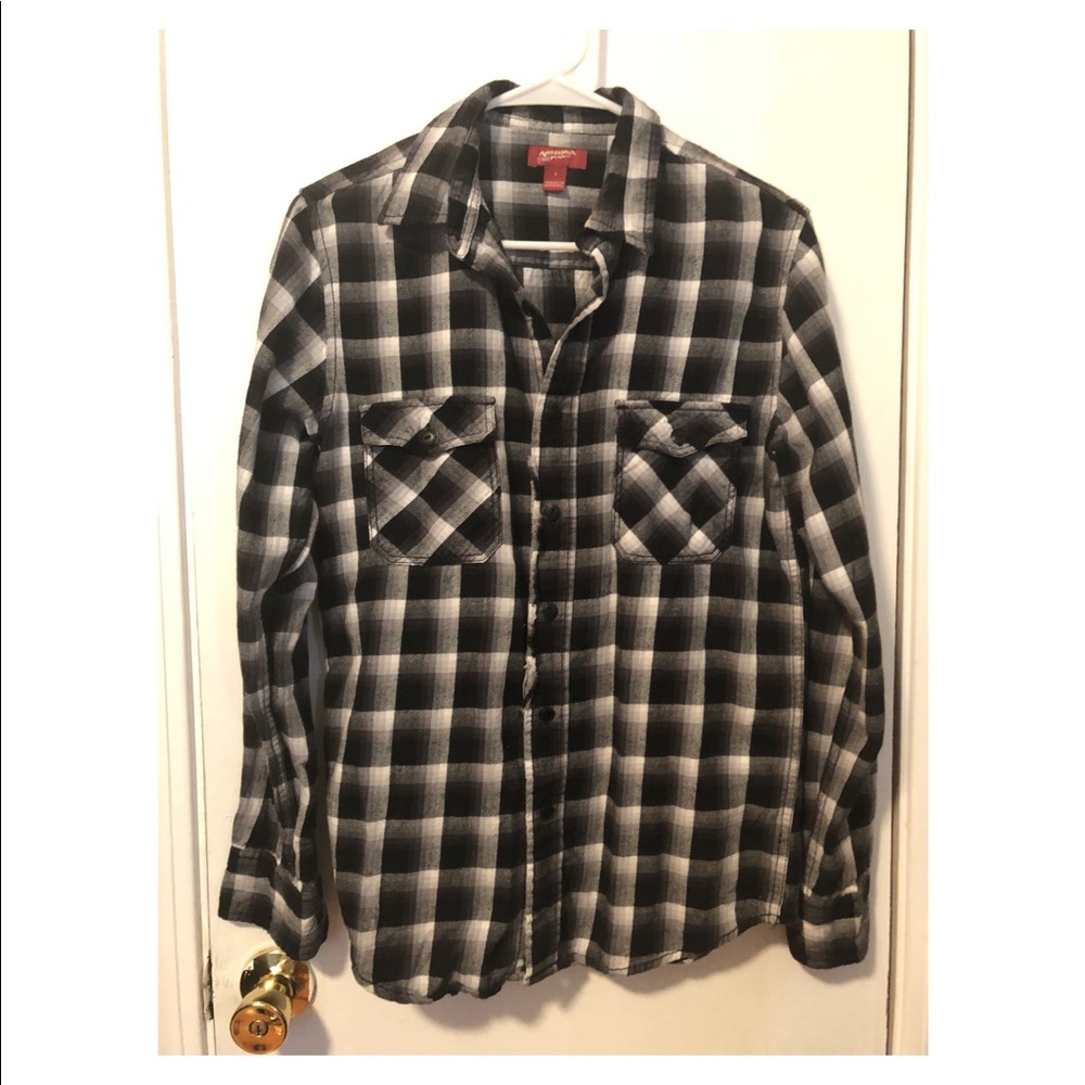 Grungy Black & White Women’s Flannel